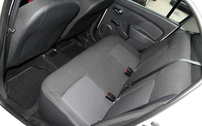 Dacia Logan cena 23900 przebieg: 63462, rok produkcji 2015 z Skoczów małe 137